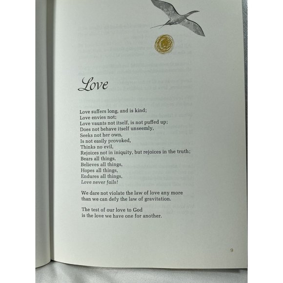 Wings of Silver Pillow Hard Cover Vintage 1967 Book With Original Box Jo Petty - Picture 8 of 12